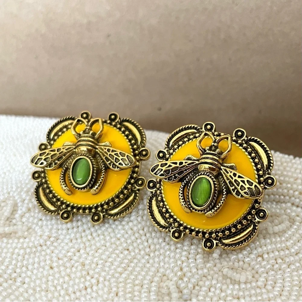 ✨Anthropologie Apis Bee Earrings
